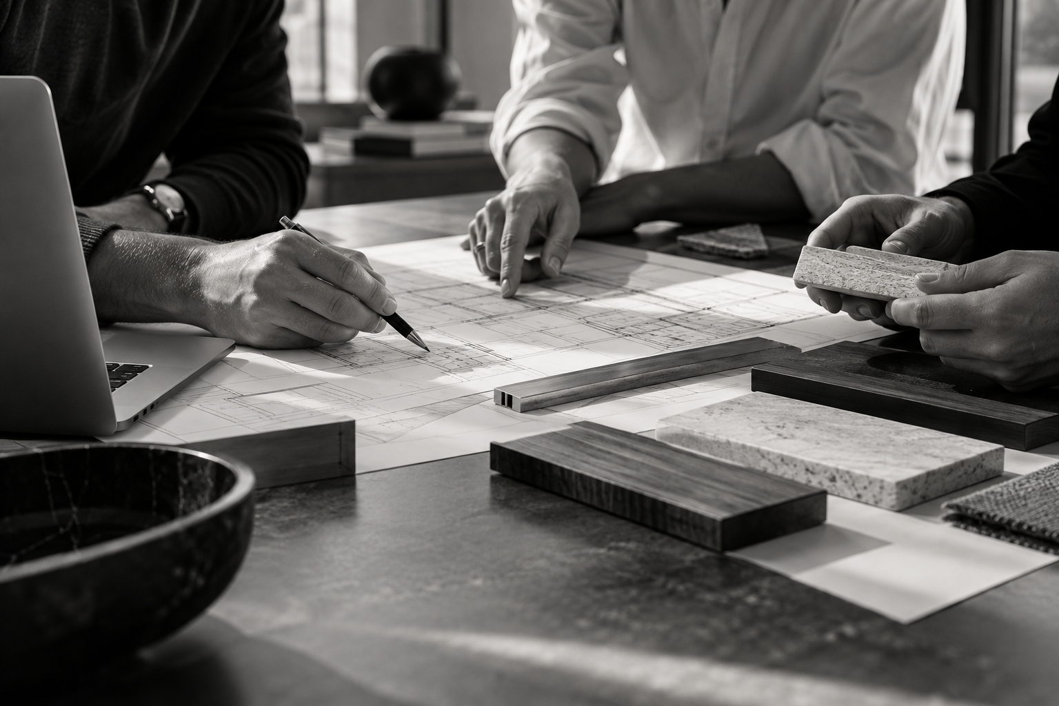 A collaborative working session around plans and technology